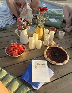 pilates bookclub mouvement
